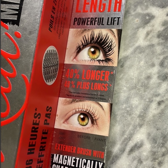 New Benefit They’re Real Magnet Mascara Black - Picture 3 of 4